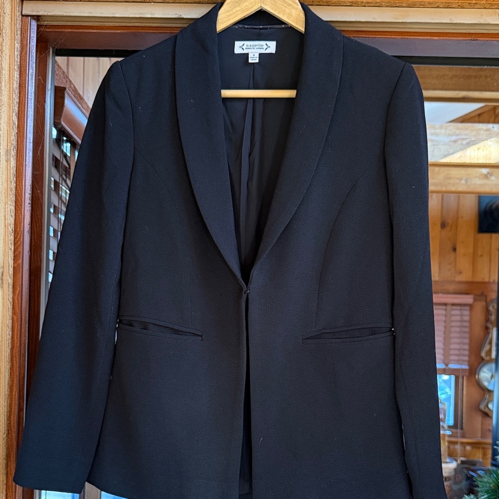 EUC!! Nanette Black Suit Jacket